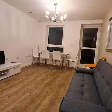 Empress At College - Spacious 2 Bedroom Apartment Southampton Exterior foto