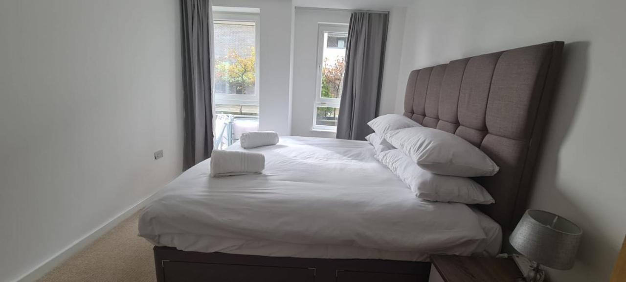 Empress At College - Spacious 2 Bedroom Apartment Southampton Exterior foto